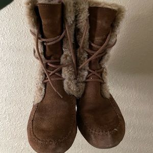 Minnetonka Fur Moccasin